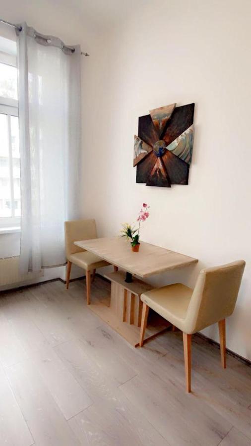 Premier Quad Room Wh Vídeň Exteriér fotografie